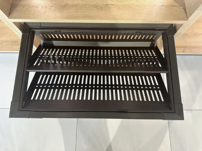 PAGE Pull-Out Shoe Rack