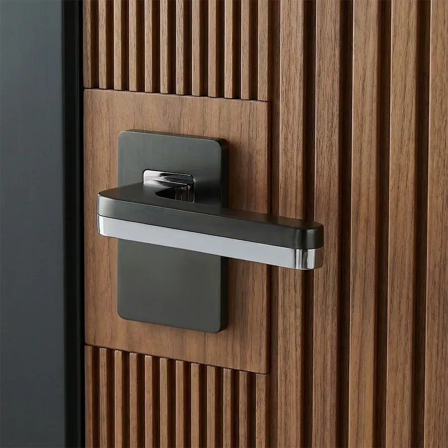 Stazz Venice Lever - Dark Satin Nickel.webp